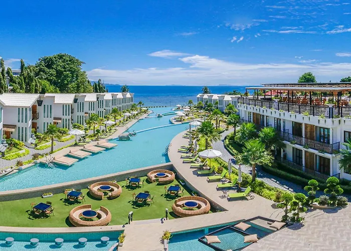 Vannee Golden Sands Beachfront Resort